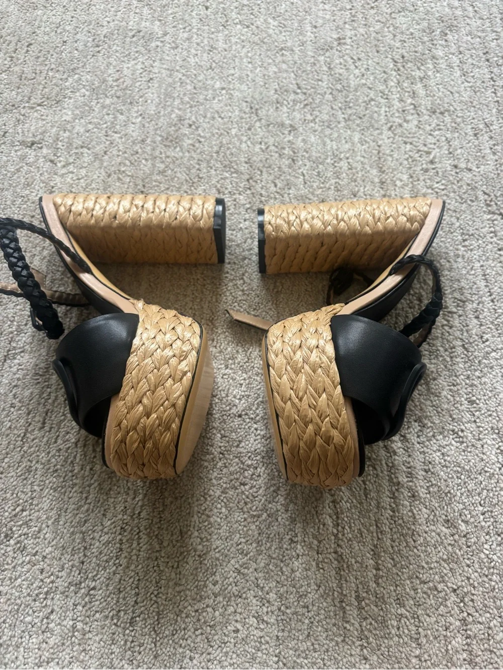 New Designer inspired V Logo Black Leather & Tan Woven Platform Sandals 37/7